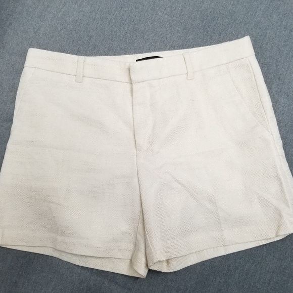 Banana Republic Pants - Banana Republic Gold Shimmer Linen Blend Shorts